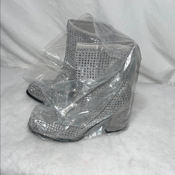 MIA WOMENS Sparkling Silver Heeled Boots 7.5 - Picture 4 of 5